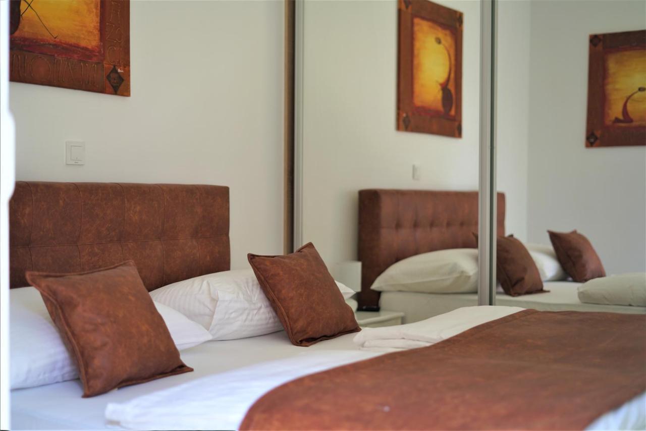 Villa M - Your Business & Holiday Apartment In Sibenik Exterior photo