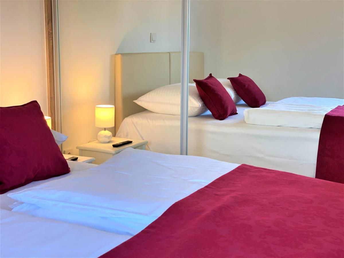 Villa M - Your Business & Holiday Apartment In Sibenik Exterior photo