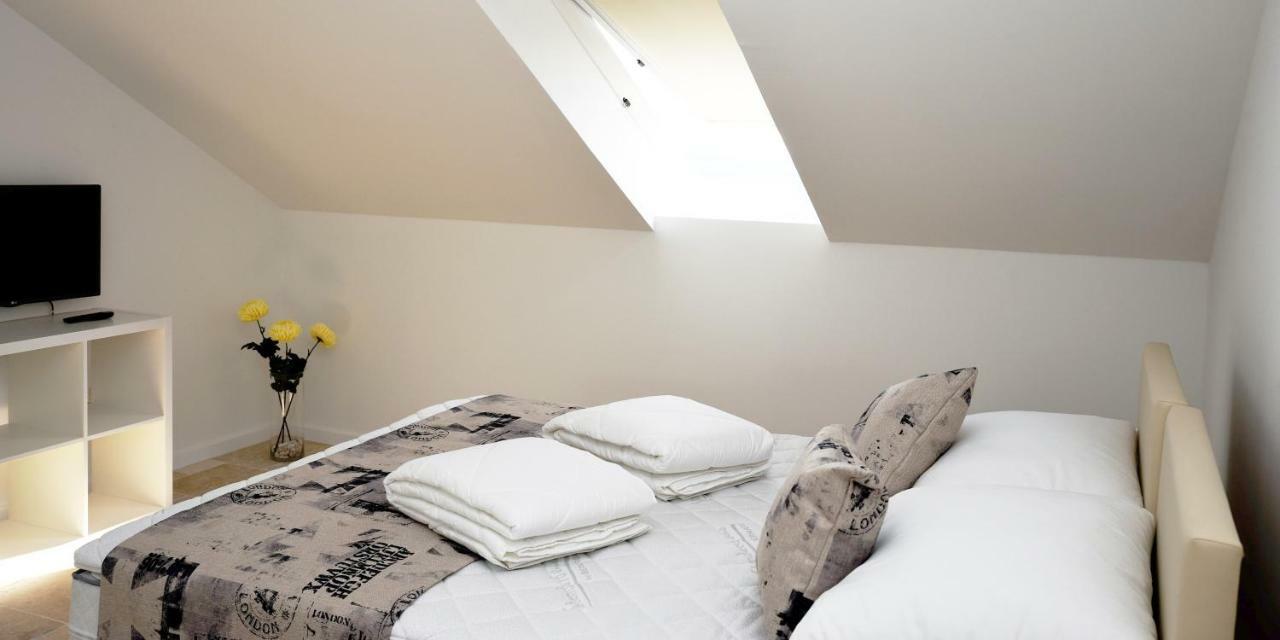 Villa M - Your Business & Holiday Apartment In Sibenik Exterior photo